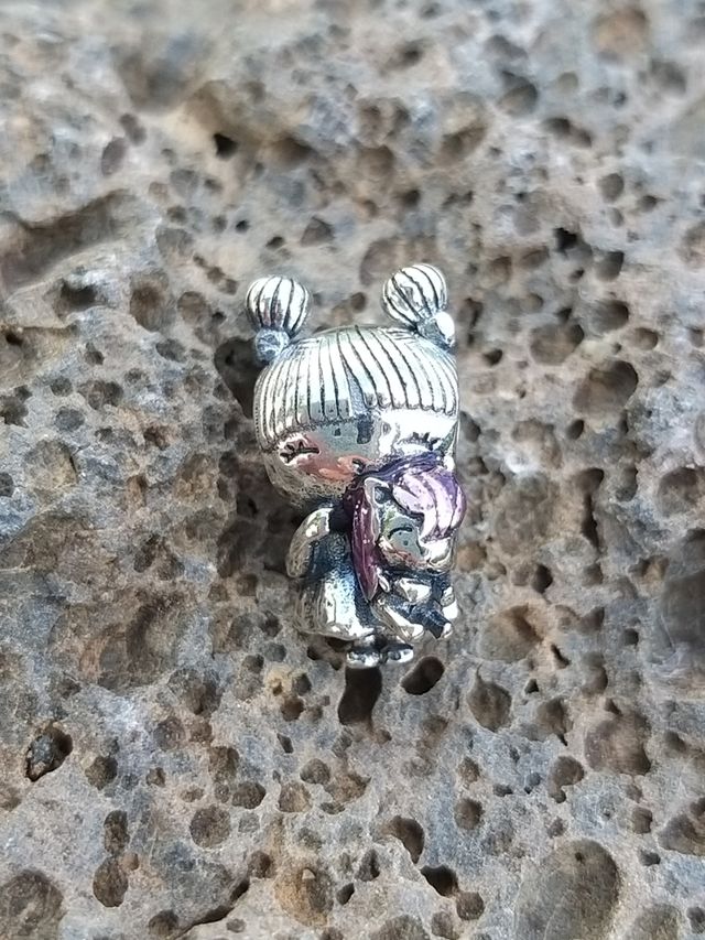 Charm niña con unicornio, plata