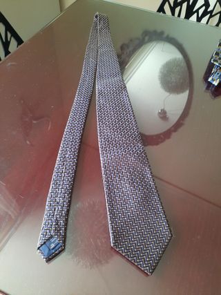 Corbata Les Copains seda.