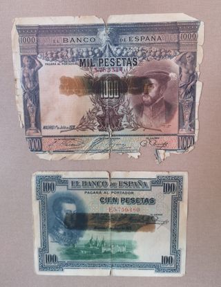 2 Marcos con billetes antiguos