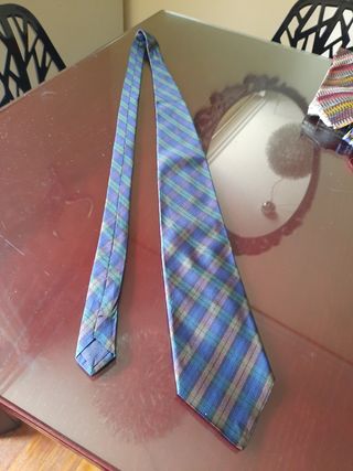 Corbata Petronio seda.