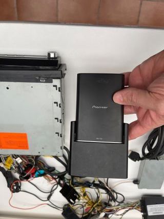 Pioneer 5200 con CD, HDMI, GPS 220