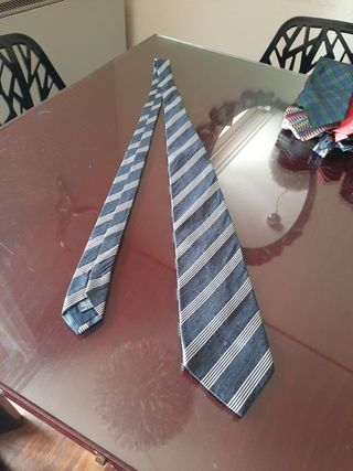 Corbata Hugo Boss seda.