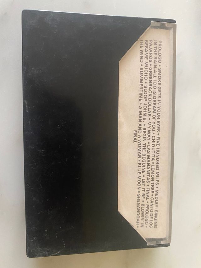 Buenos Momentos Nescafe-Cassette