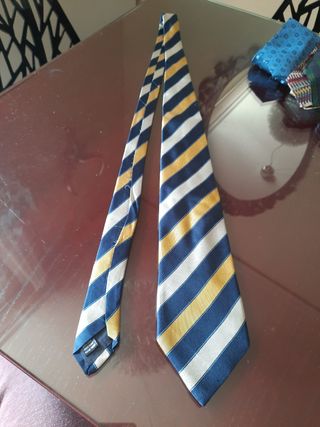 Corbata Marinella seda.