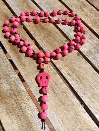 collar skull colgante calavera rosa