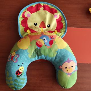 Cojin actividades bebe