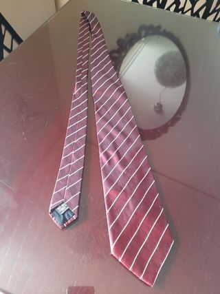 Corbata Boss seda.