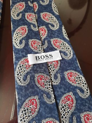 Corbata Boss seda.