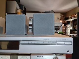 Sony DVD 5.1 con sus altavoces 