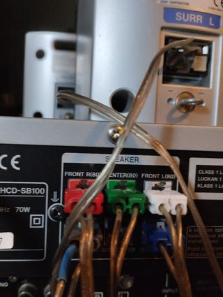 Sony DVD 5.1 con sus altavoces 