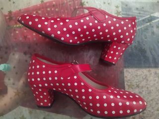 ZAPATOS FLAMENCA O GITANA