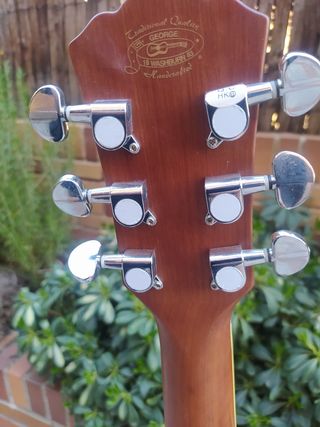 Guitarra acústica Washburn