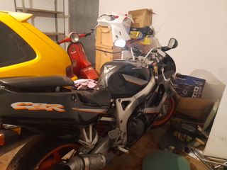 Vendo honda cbr 900 rr fireblade