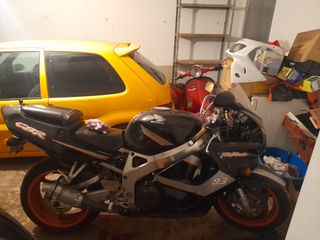 Vendo honda cbr 900 rr fireblade
