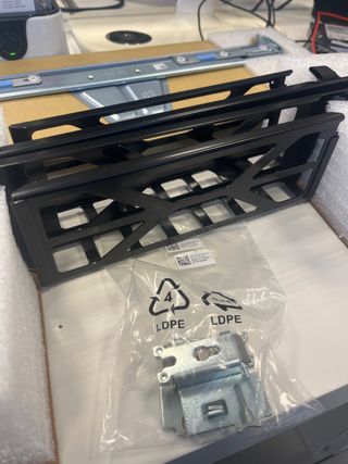 Brazo organizador de cables DELL