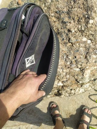 para moto ideal ocupa poco.