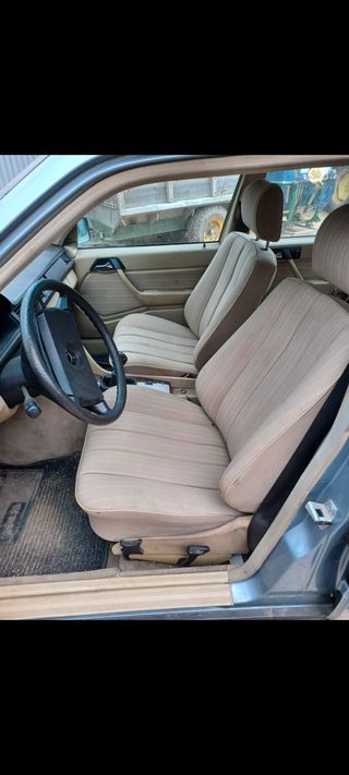 Mercedes-Benz 300D 1984