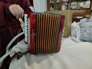 acordeón hohner mignon 1