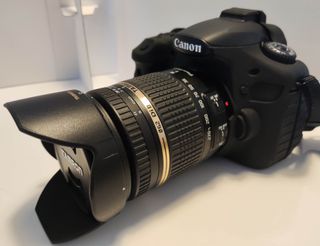 Canon 60D, objetivo Tamron 18-255 y más accesorios