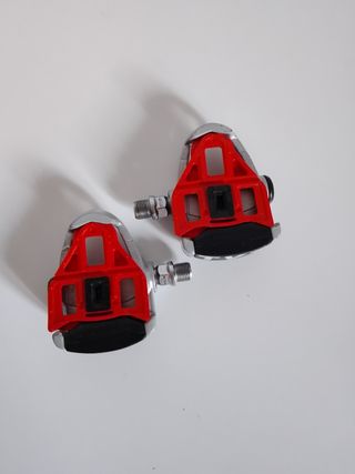 Pedales TVT carbono con calas