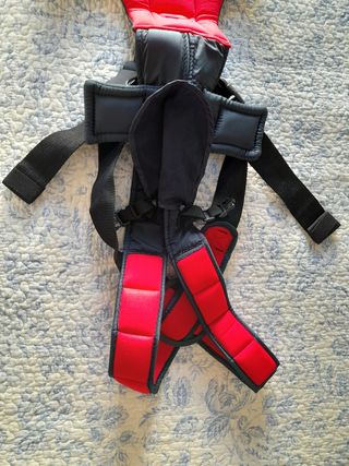 Mochila porta bebé.