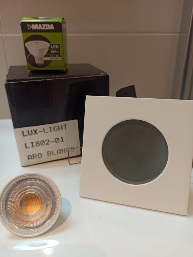 ojo de buey con bombilla led 7w 3000k