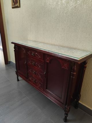 Aparador antiguo