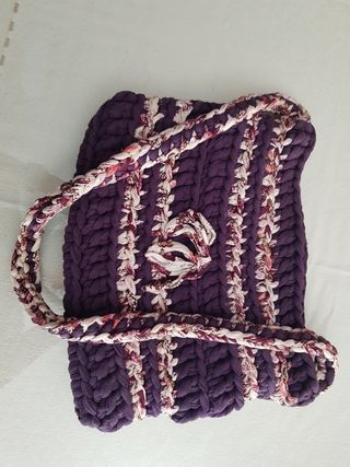 Bolso artesanal trapillo morado