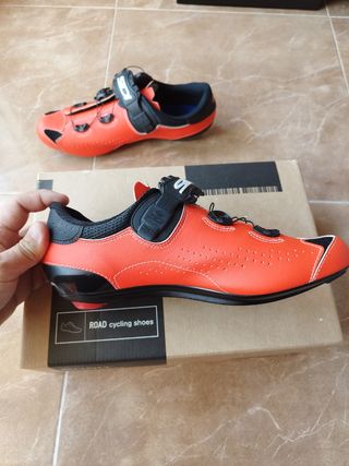 zapatillas Sidi genius 10 rojo fluorescente