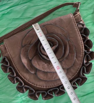 Bolso flor marrón 