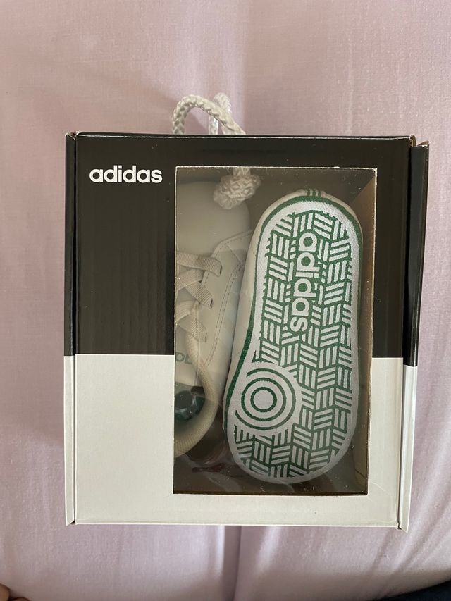 Zapatilla bebe adidas talla 18