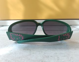Occhiali da sole Hello Kitty verdi e rosa