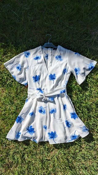 Mono efecto vestido solidario