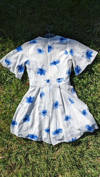 Mono efecto vestido solidario