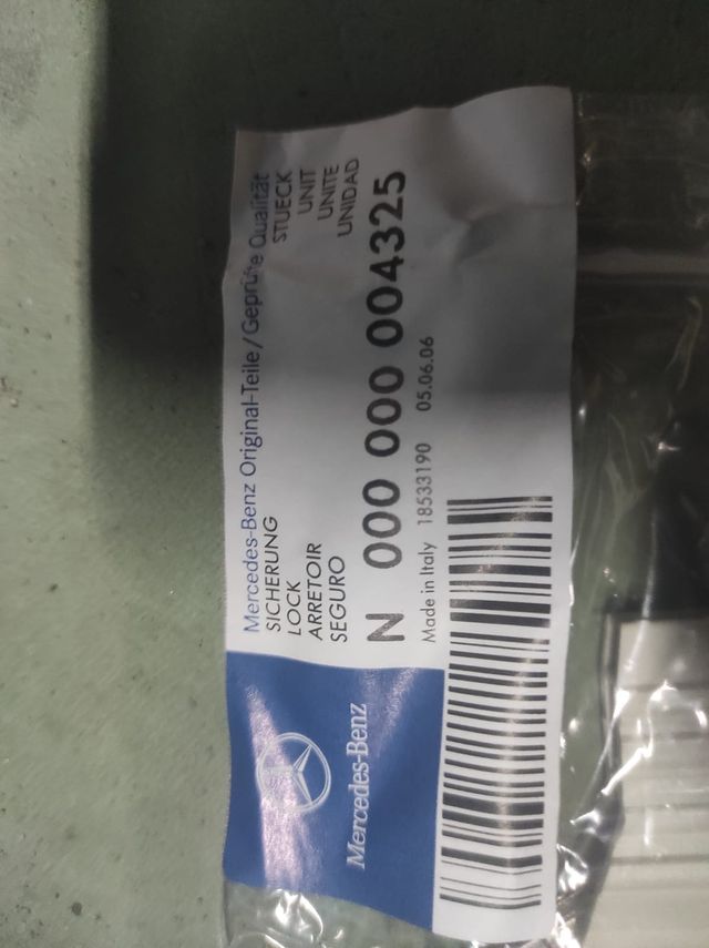 Tapizado maletero Mercedes clase B w245