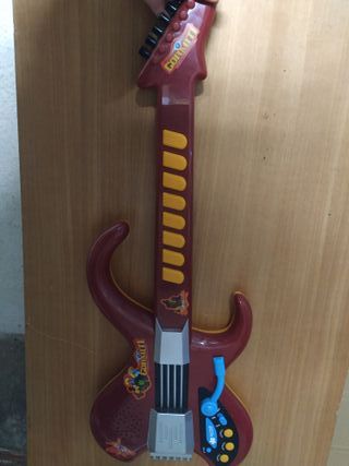 Guitarra de juguete