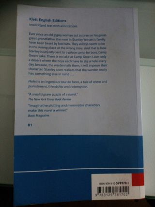 Holes ISBN 9783125781702