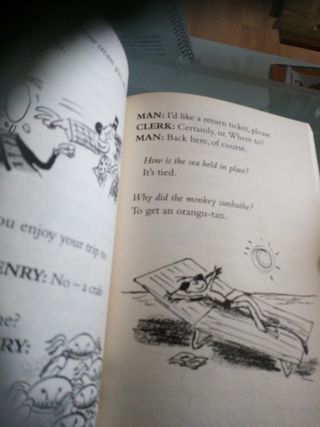 Libro ingles "Horrid Henry's all time favourite"