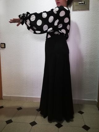 Falda de sevillanas de ensayo