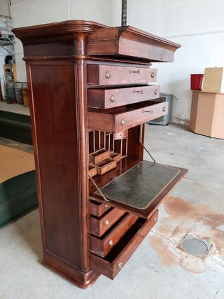 muebles de madera antiguos