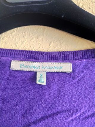 Jersey lila. Bershka