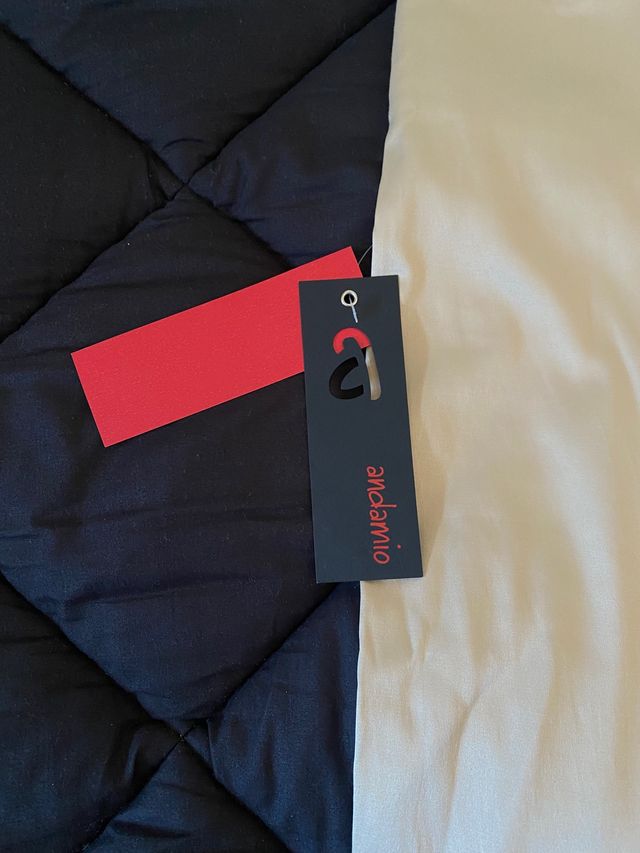 Pantalone con pinzette