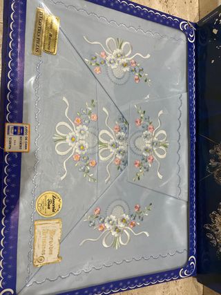 Juego de sabanas de matrimonio Bordado Artesanal