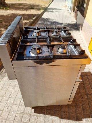 Cocina gas natural 4 fogones y horno