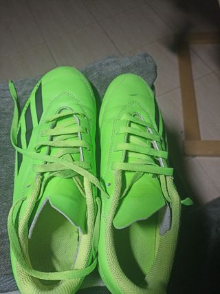 Botas de fútbol adidas 37.5
