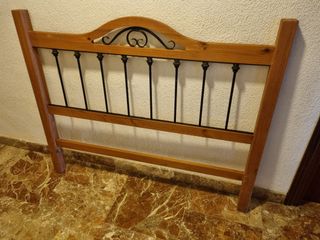 cabecero de madera y forja