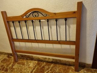 cabecero de madera y forja