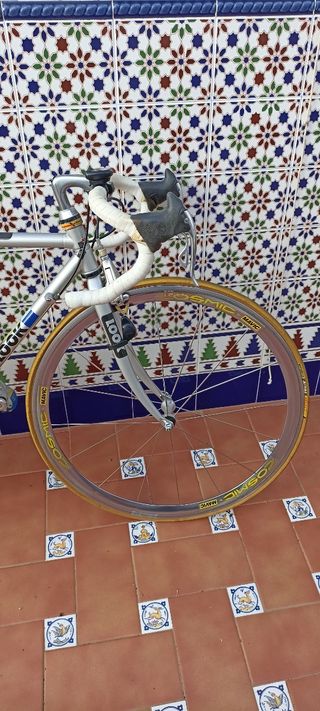 Bicicleta de carrera.  Precio Negociable.