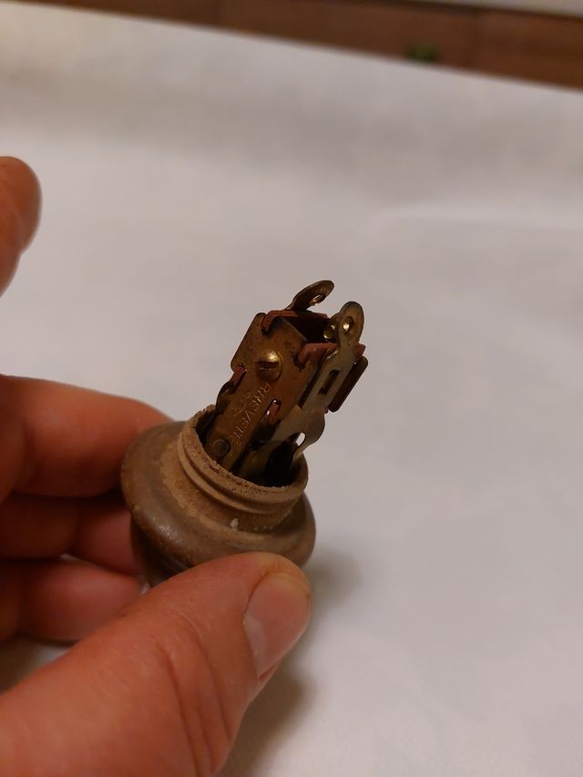 interruttore elettrico in legno anni '30