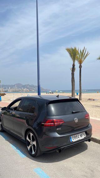 Volkswagen Golf PERFORMANCE